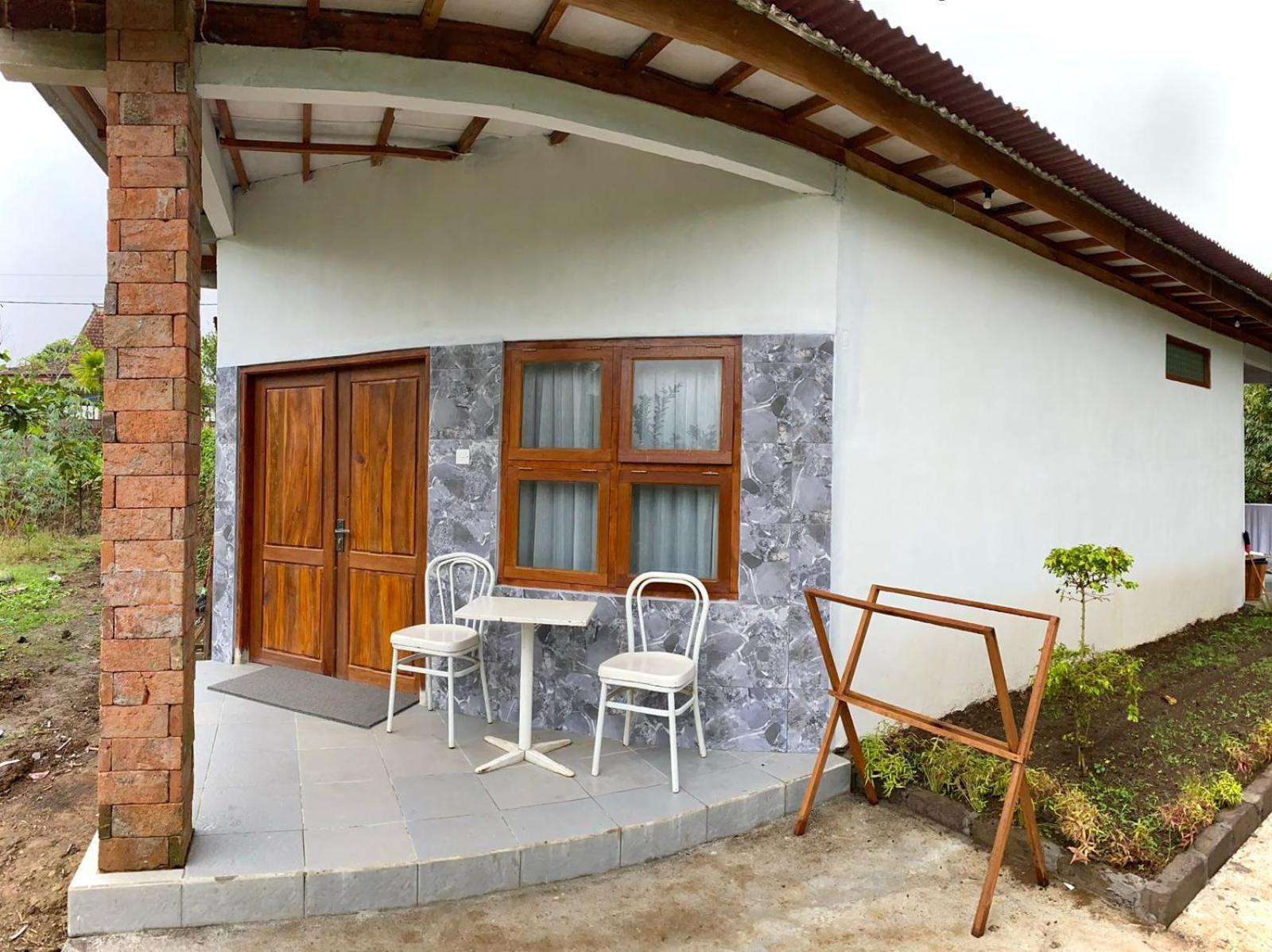 Kampoeng Joglo Ijen Villa *